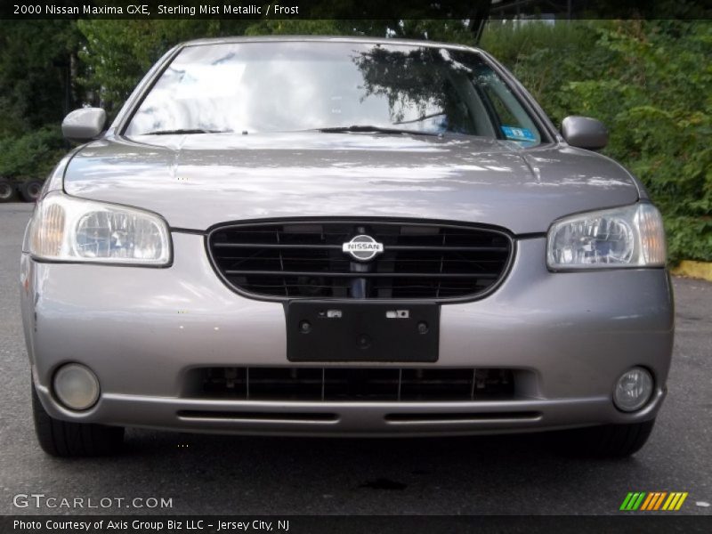 Sterling Mist Metallic / Frost 2000 Nissan Maxima GXE