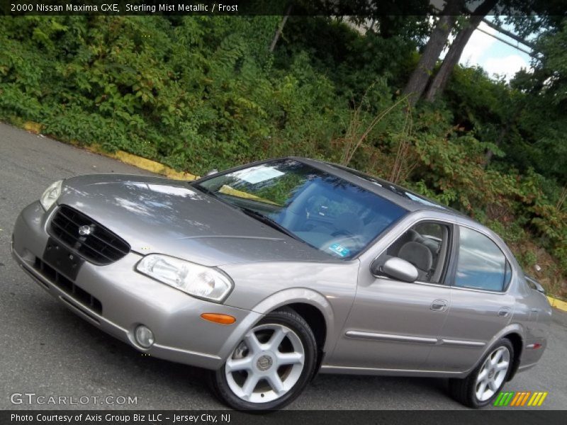 Sterling Mist Metallic / Frost 2000 Nissan Maxima GXE
