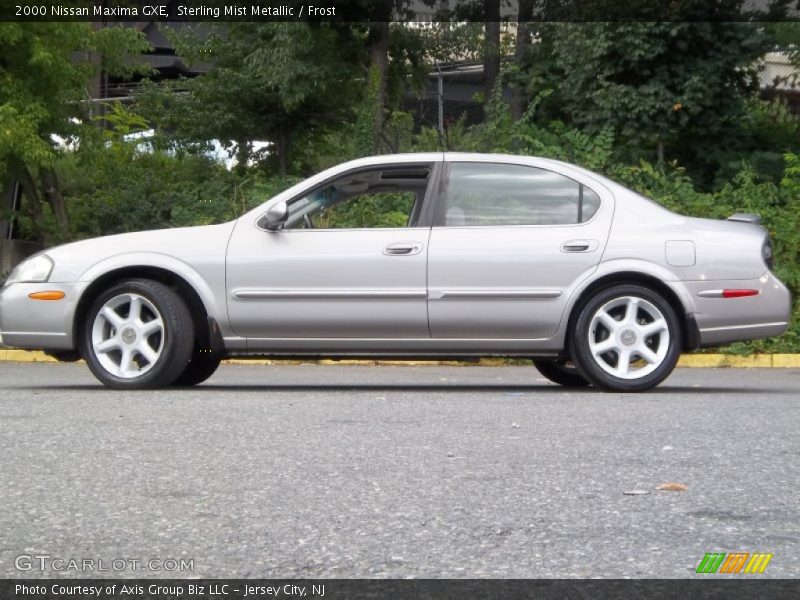 Sterling Mist Metallic / Frost 2000 Nissan Maxima GXE