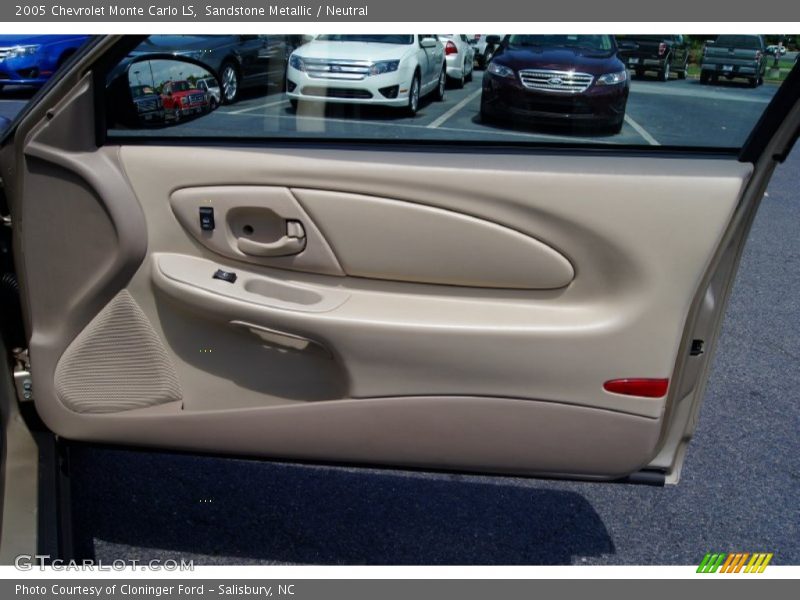 Sandstone Metallic / Neutral 2005 Chevrolet Monte Carlo LS