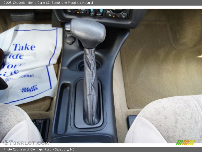 Sandstone Metallic / Neutral 2005 Chevrolet Monte Carlo LS