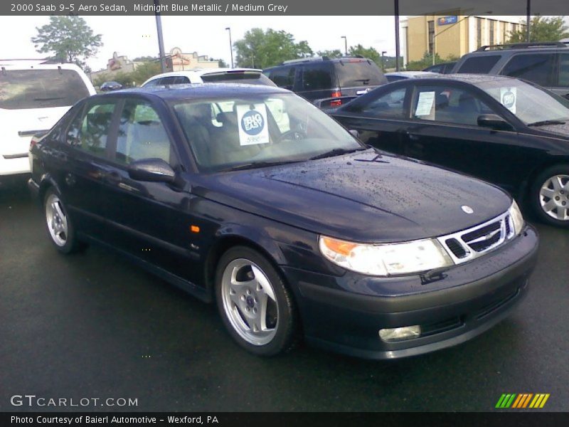 Front 3/4 View of 2000 9-5 Aero Sedan