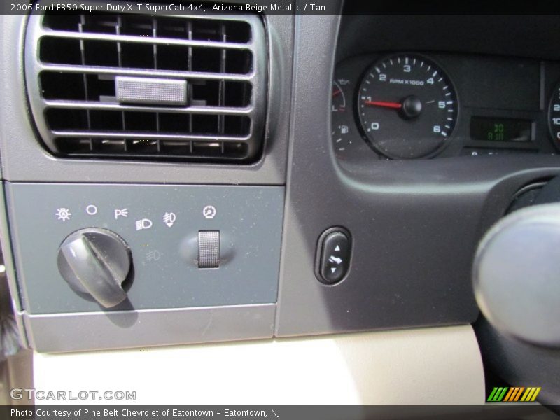 Arizona Beige Metallic / Tan 2006 Ford F350 Super Duty XLT SuperCab 4x4