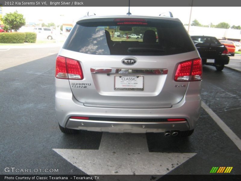 Bright Silver / Black 2012 Kia Sorento SX V6