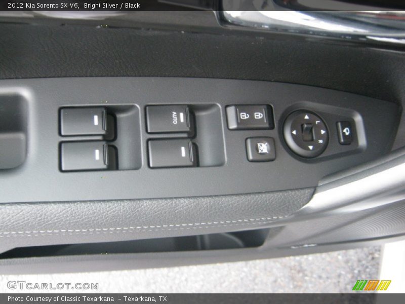 Bright Silver / Black 2012 Kia Sorento SX V6