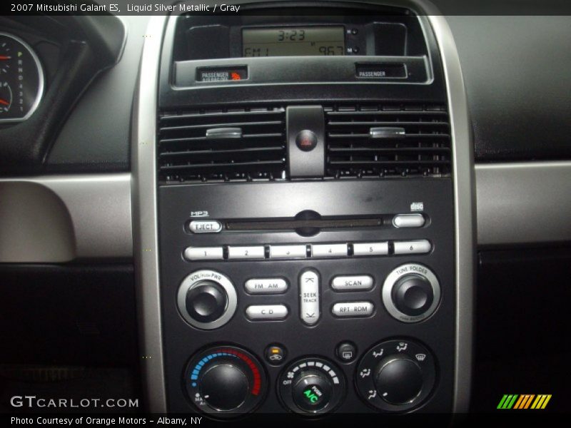 Liquid Silver Metallic / Gray 2007 Mitsubishi Galant ES