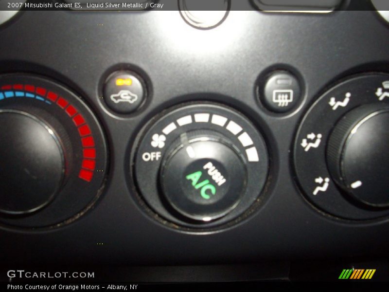 Liquid Silver Metallic / Gray 2007 Mitsubishi Galant ES