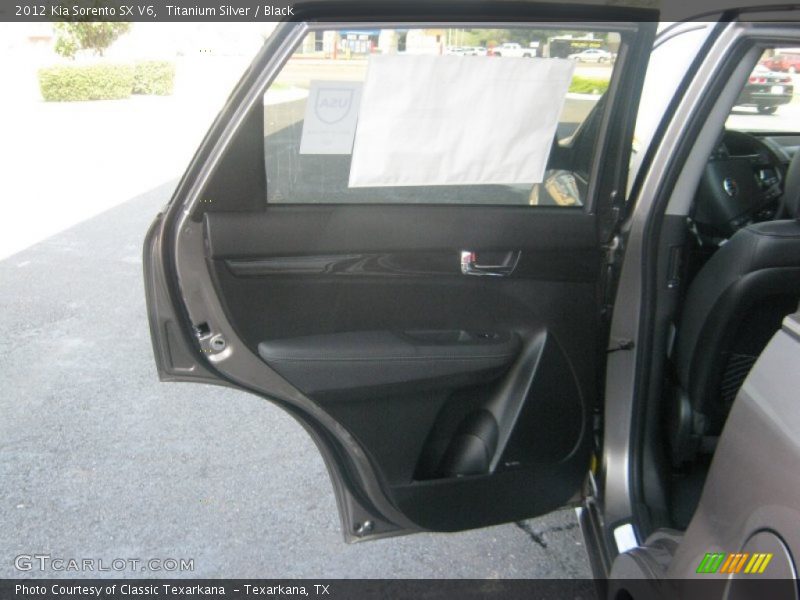 Titanium Silver / Black 2012 Kia Sorento SX V6