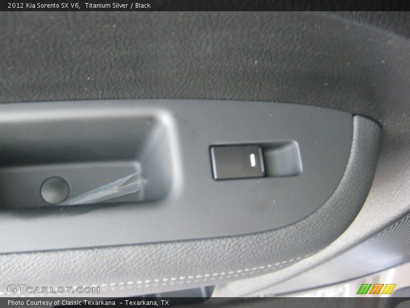 Titanium Silver / Black 2012 Kia Sorento SX V6