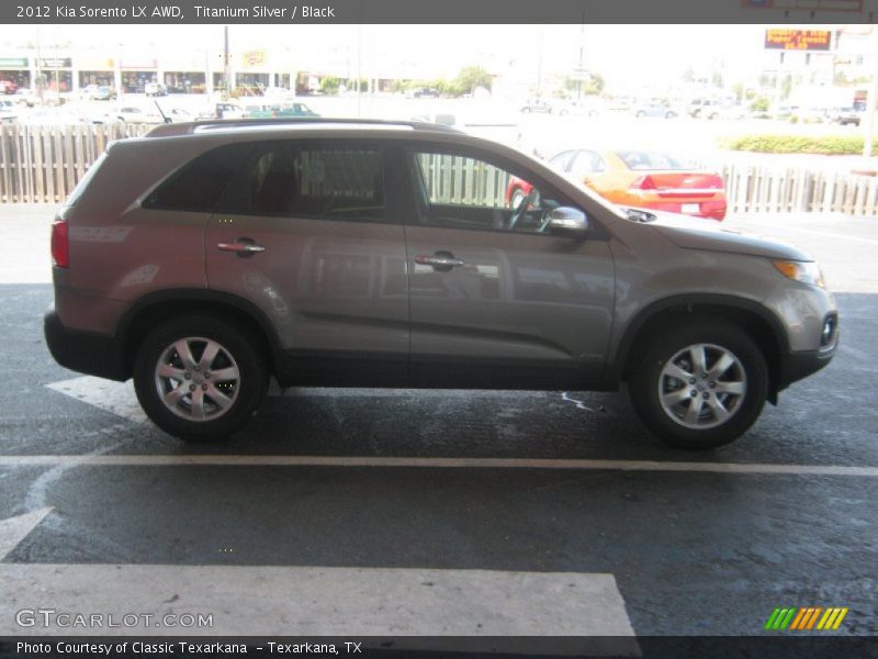 Titanium Silver / Black 2012 Kia Sorento LX AWD