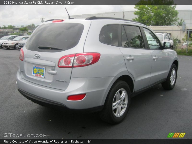 Radiant Silver / Gray 2010 Hyundai Santa Fe GLS