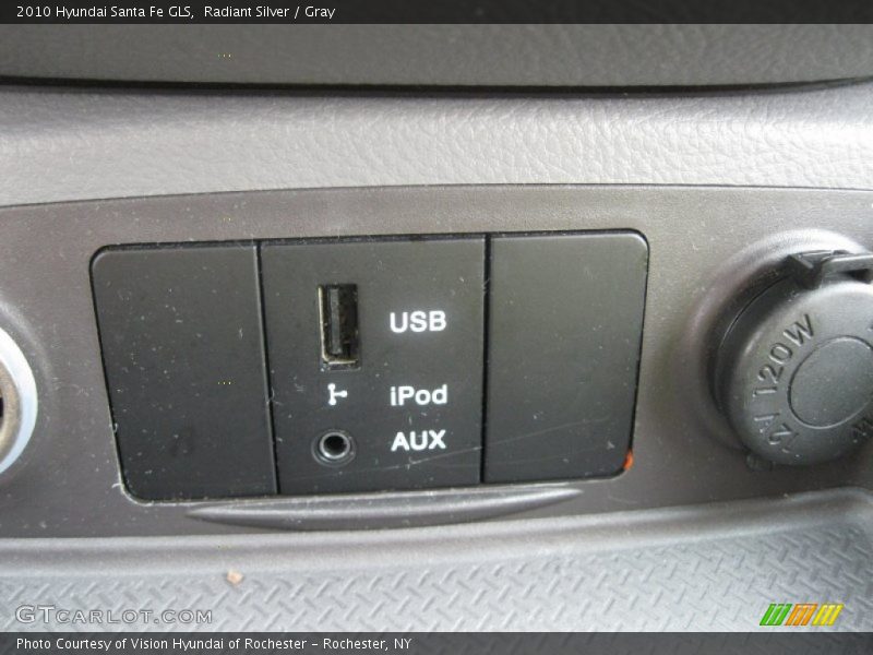 Radiant Silver / Gray 2010 Hyundai Santa Fe GLS
