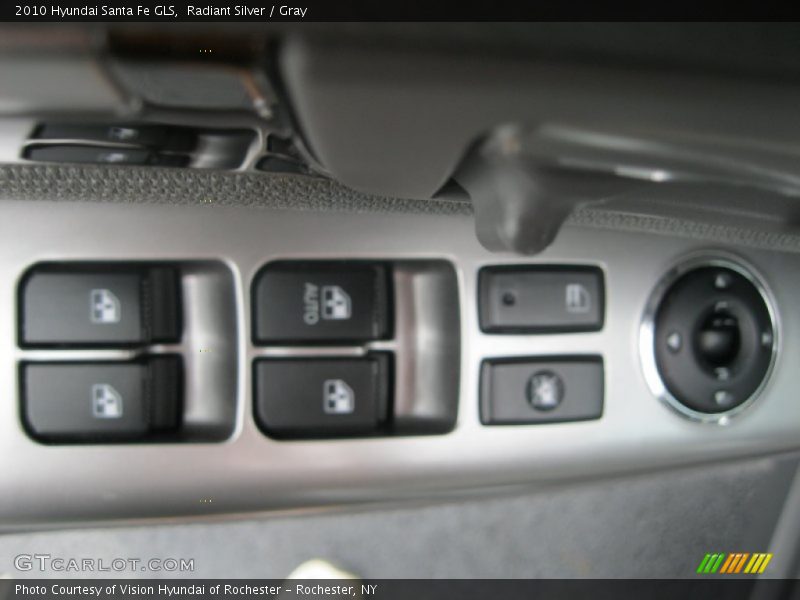 Radiant Silver / Gray 2010 Hyundai Santa Fe GLS