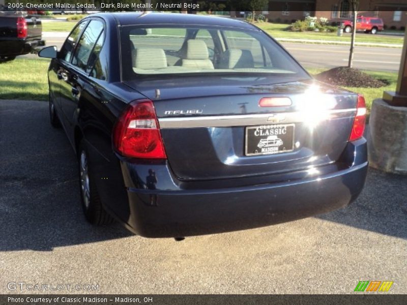 Dark Blue Metallic / Neutral Beige 2005 Chevrolet Malibu Sedan