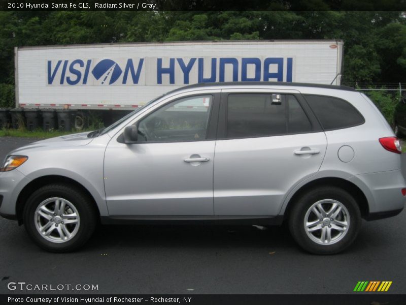 Radiant Silver / Gray 2010 Hyundai Santa Fe GLS
