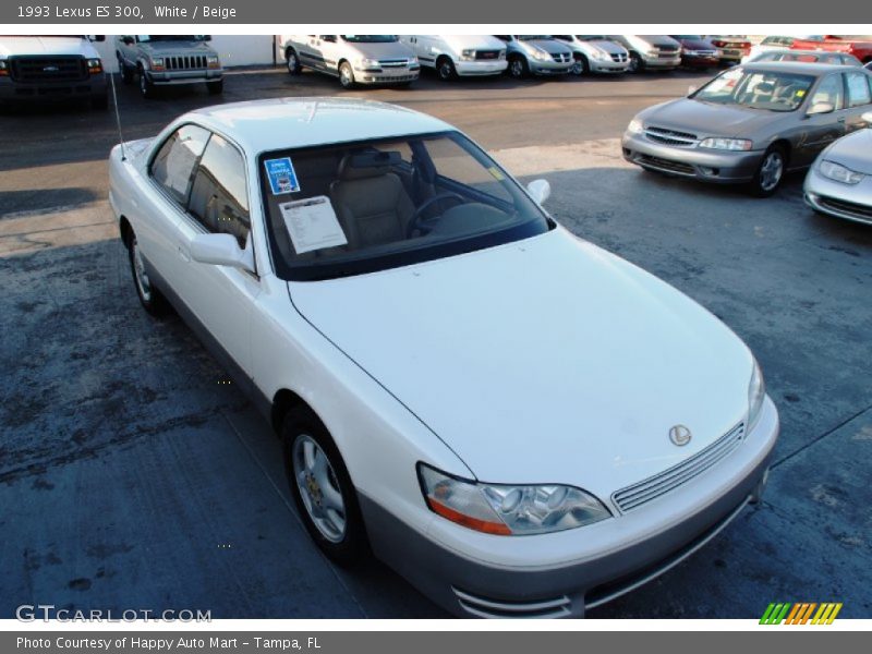White / Beige 1993 Lexus ES 300
