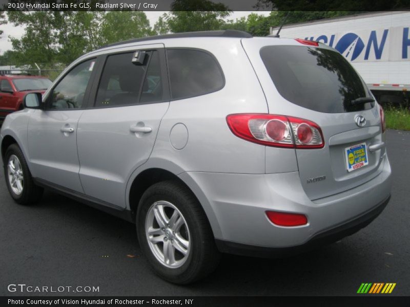 Radiant Silver / Gray 2010 Hyundai Santa Fe GLS