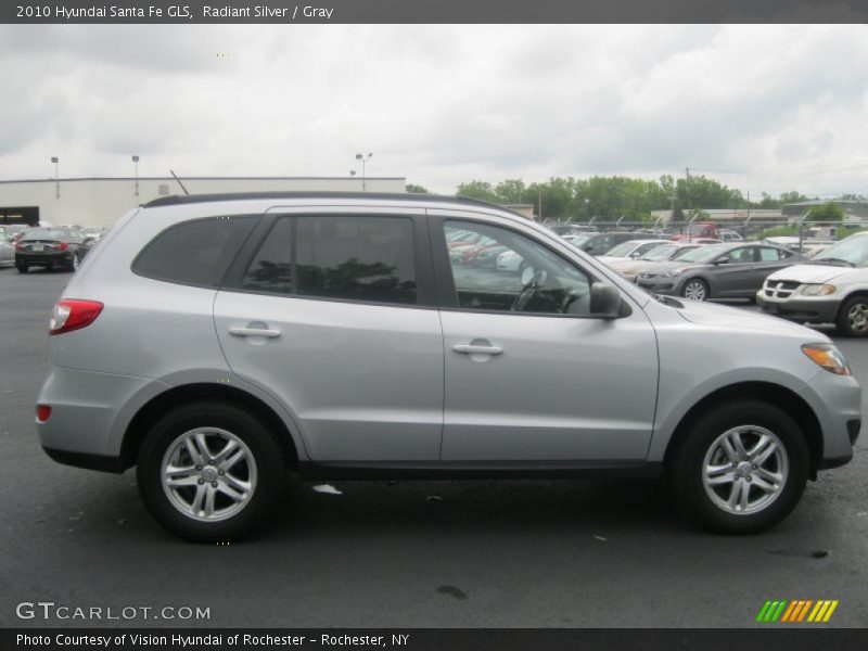 Radiant Silver / Gray 2010 Hyundai Santa Fe GLS