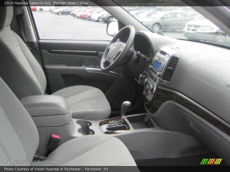 Radiant Silver / Gray 2010 Hyundai Santa Fe GLS