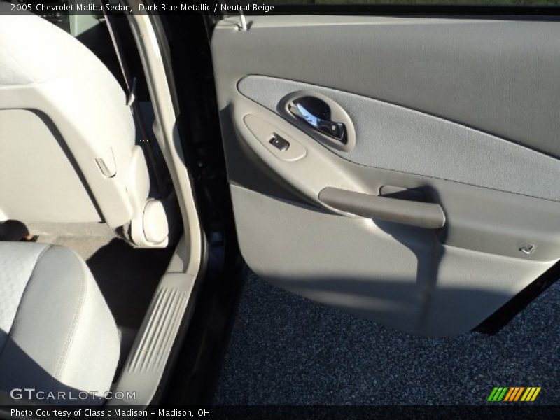 Dark Blue Metallic / Neutral Beige 2005 Chevrolet Malibu Sedan
