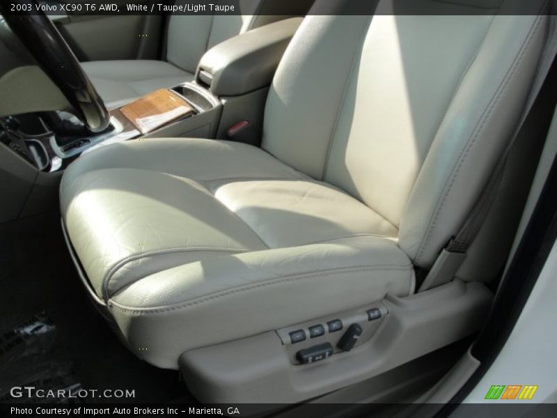 White / Taupe/Light Taupe 2003 Volvo XC90 T6 AWD