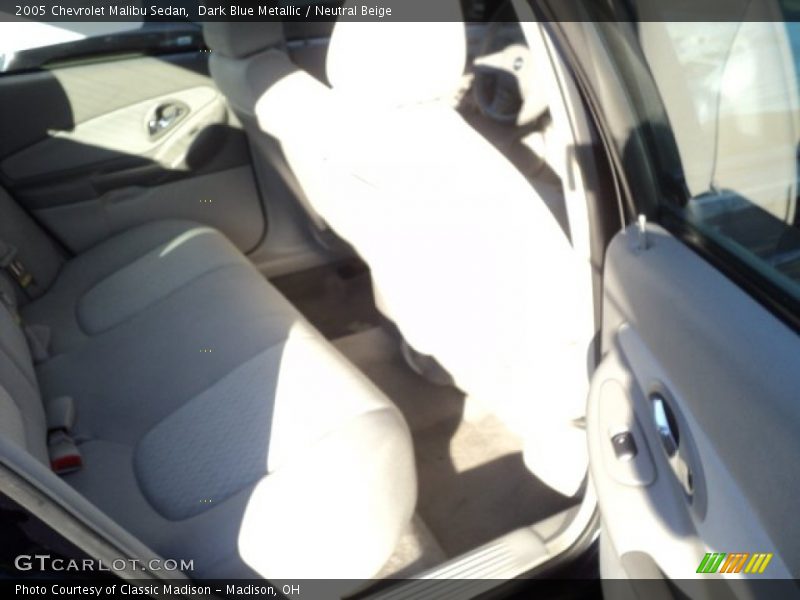 Dark Blue Metallic / Neutral Beige 2005 Chevrolet Malibu Sedan
