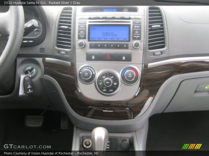 Radiant Silver / Gray 2010 Hyundai Santa Fe GLS
