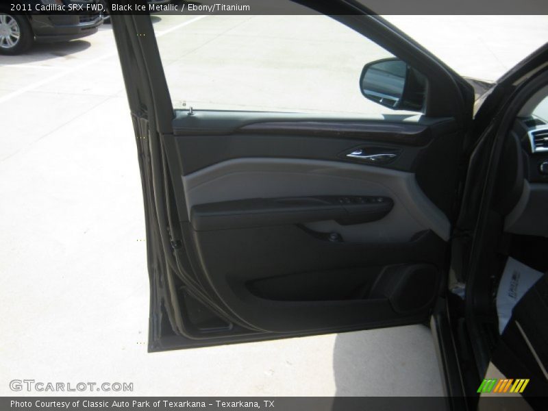 Black Ice Metallic / Ebony/Titanium 2011 Cadillac SRX FWD