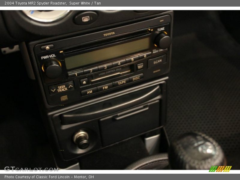 Super White / Tan 2004 Toyota MR2 Spyder Roadster