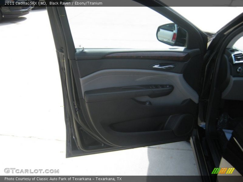Black Raven / Ebony/Titanium 2011 Cadillac SRX FWD