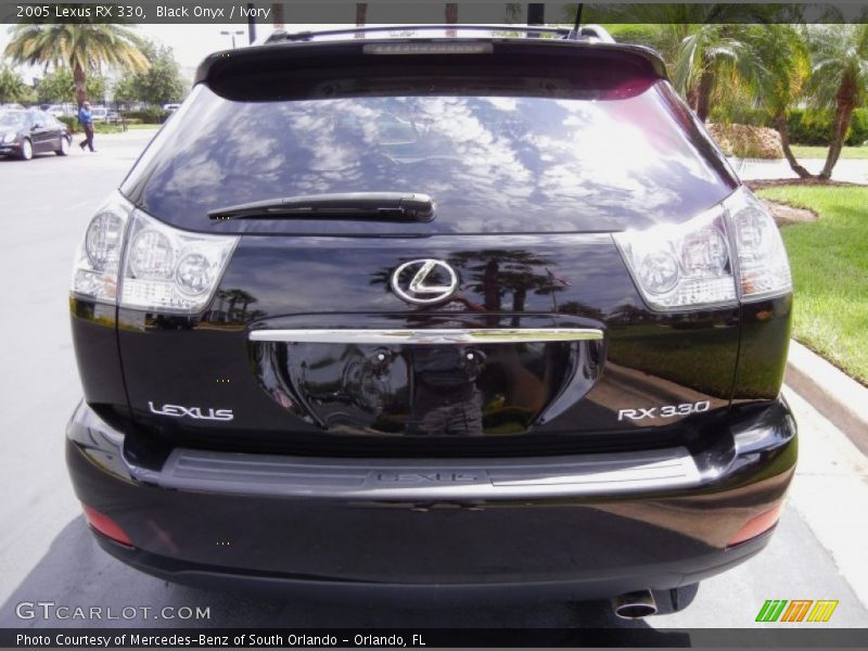 Black Onyx / Ivory 2005 Lexus RX 330