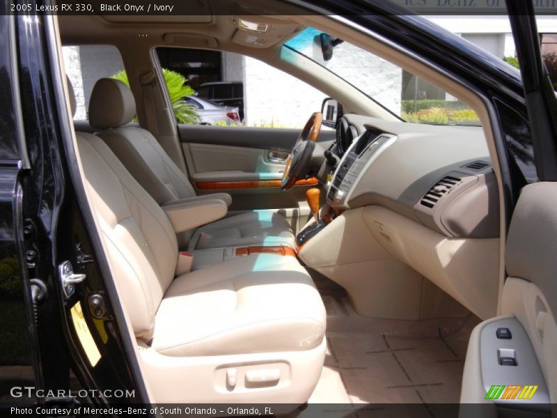 Black Onyx / Ivory 2005 Lexus RX 330