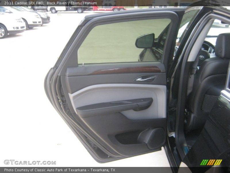 Black Raven / Ebony/Titanium 2011 Cadillac SRX FWD