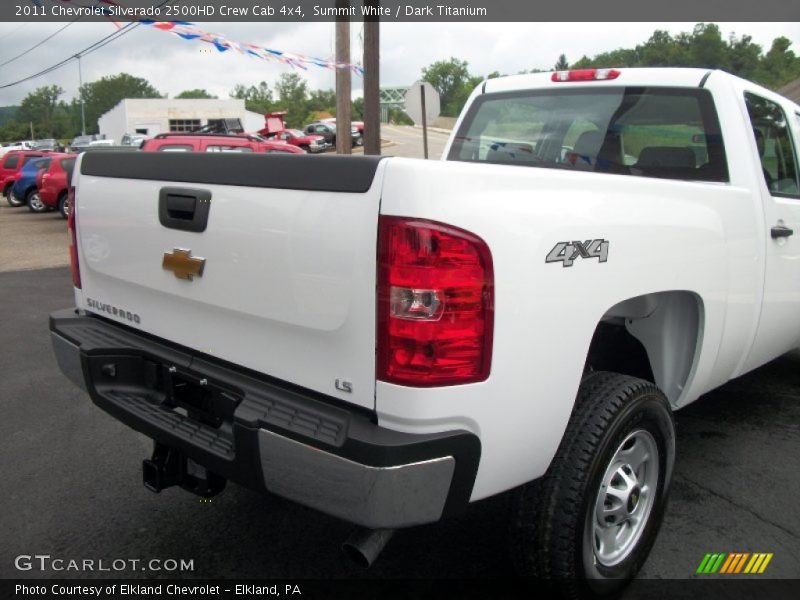 Summit White / Dark Titanium 2011 Chevrolet Silverado 2500HD Crew Cab 4x4