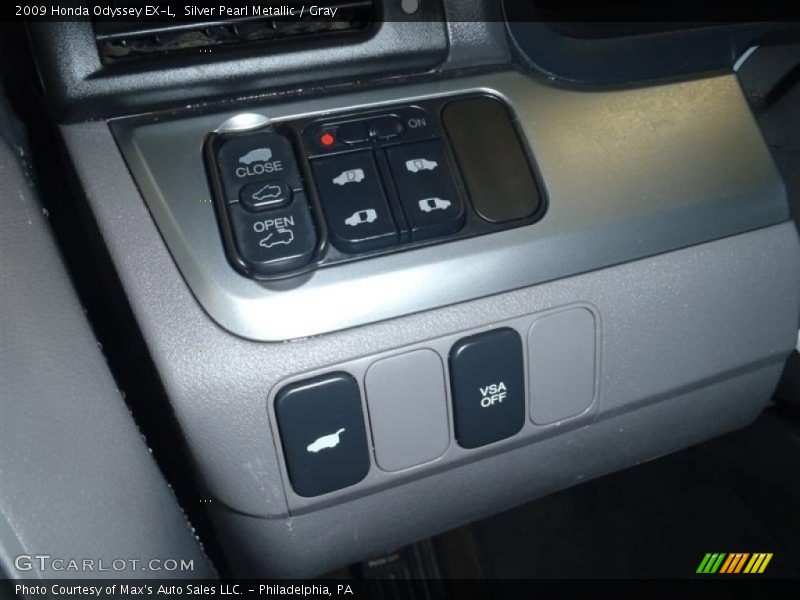 Silver Pearl Metallic / Gray 2009 Honda Odyssey EX-L