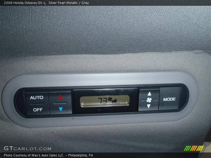Silver Pearl Metallic / Gray 2009 Honda Odyssey EX-L