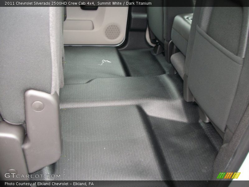 Summit White / Dark Titanium 2011 Chevrolet Silverado 2500HD Crew Cab 4x4