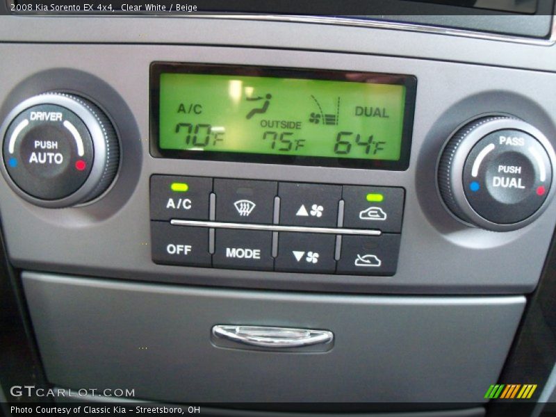 Clear White / Beige 2008 Kia Sorento EX 4x4