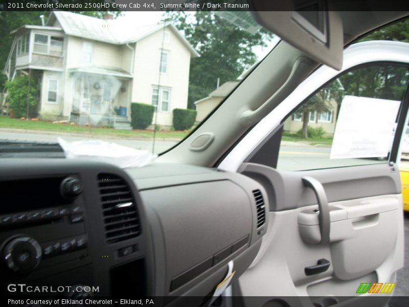 Summit White / Dark Titanium 2011 Chevrolet Silverado 2500HD Crew Cab 4x4