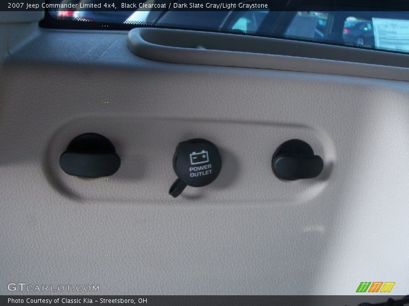 Black Clearcoat / Dark Slate Gray/Light Graystone 2007 Jeep Commander Limited 4x4