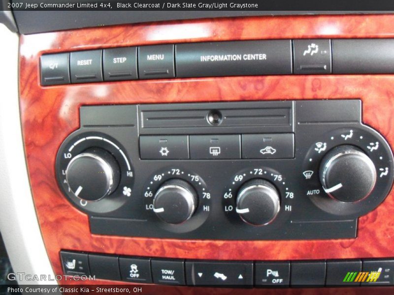 Black Clearcoat / Dark Slate Gray/Light Graystone 2007 Jeep Commander Limited 4x4