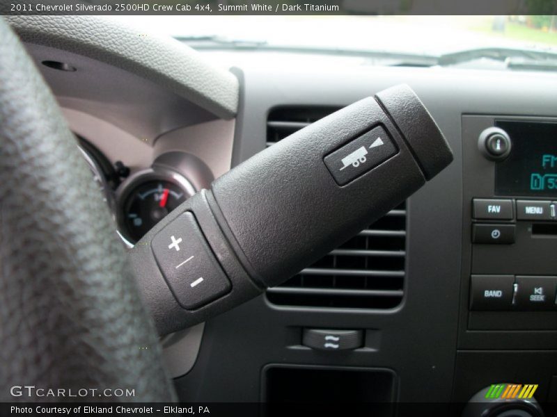 Summit White / Dark Titanium 2011 Chevrolet Silverado 2500HD Crew Cab 4x4