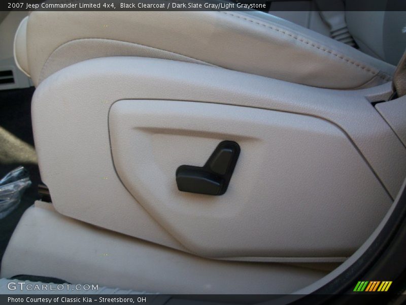 Black Clearcoat / Dark Slate Gray/Light Graystone 2007 Jeep Commander Limited 4x4