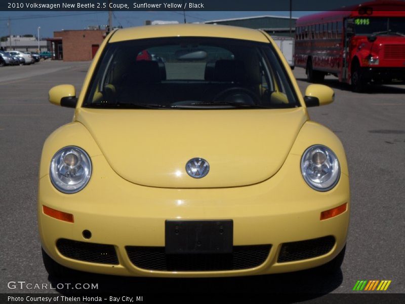 Sunflower Yellow / Black 2010 Volkswagen New Beetle 2.5 Coupe