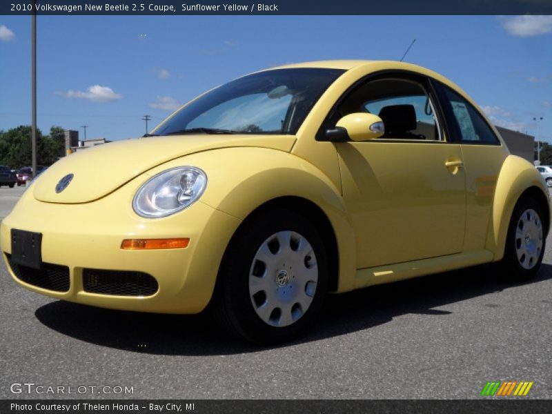 Sunflower Yellow / Black 2010 Volkswagen New Beetle 2.5 Coupe
