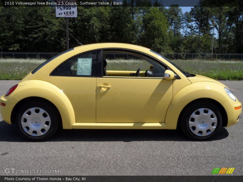 Sunflower Yellow / Black 2010 Volkswagen New Beetle 2.5 Coupe