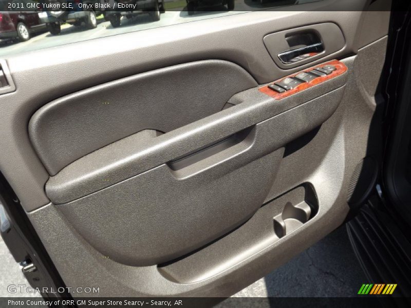 Onyx Black / Ebony 2011 GMC Yukon SLE