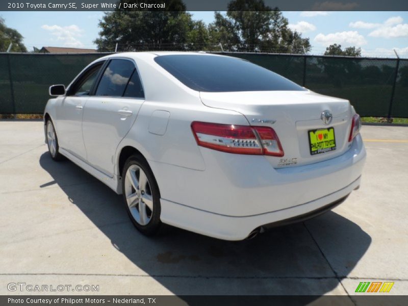 Super White / Dark Charcoal 2010 Toyota Camry SE