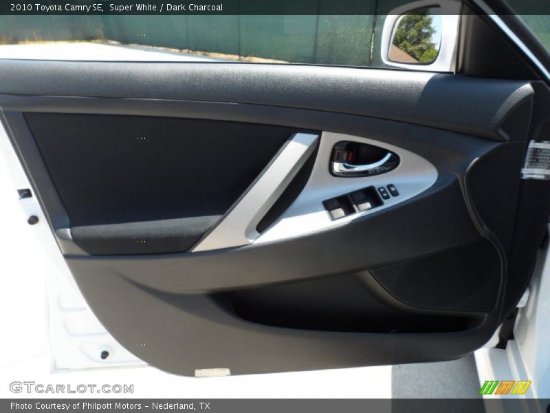 Super White / Dark Charcoal 2010 Toyota Camry SE