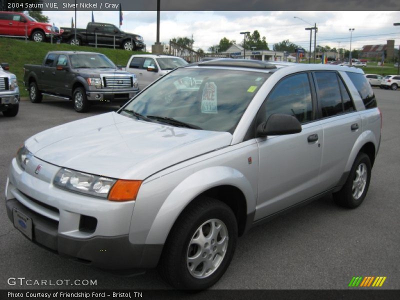 Front 3/4 View of 2004 VUE 